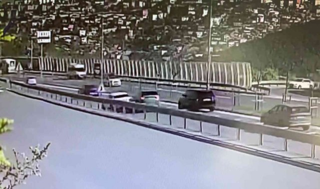 Beşiktaşlı futbolcu Montero&#039;nun karıştığı zincirleme kaza kamerada