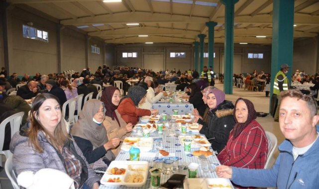 Beylikova&#039;da 2 bin kişiyi buluşturan iftar programı