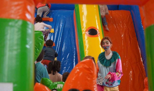 Bilecik'te 5 bin çocuk gönüllerince eğlendi