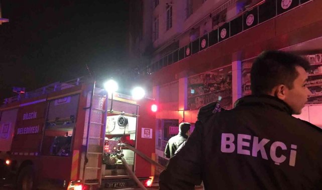 Bilecik'te bir iş yerinin ikinci katında çıkan yangın korkuttu