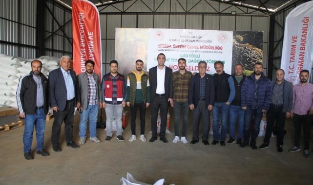 Bingöl'de çiftçilere yüzde 50 hibeli nohut tohumu dağıtıldı