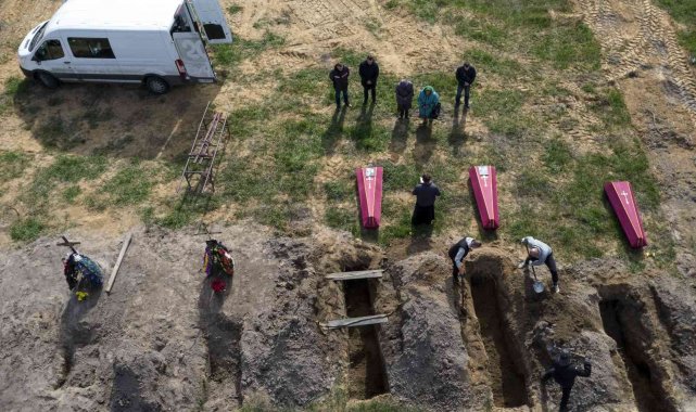 Bucha&#039;da ölen siviller için cenaze töreni düzenlendi