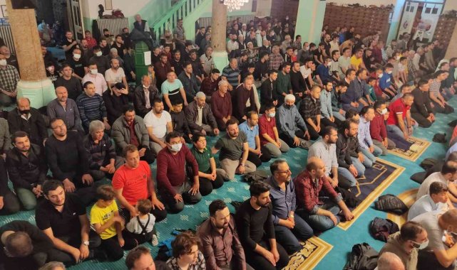 Burdur'da Kadir Gecesinde sakal-ı şerif ziyareti