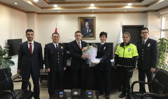 Burhaniye'de polislerden kaymakam ziyareti