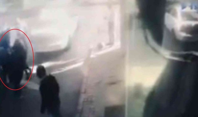 Bursa'da bir kadını 3 çocuğunun gözü önünde böyle darp ettiler .