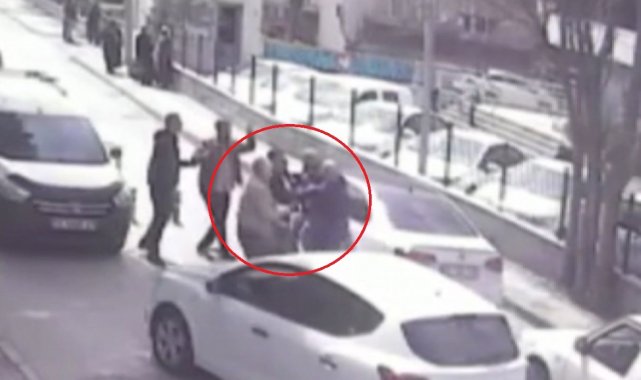 Bursa'da sürücüler birbirine girdi, trafikte yol boks ringine döndü