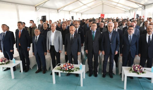 Büyükkılıç, Ankara&#039;da sokak hayvanları için düzenlenen programa başkanlık etti