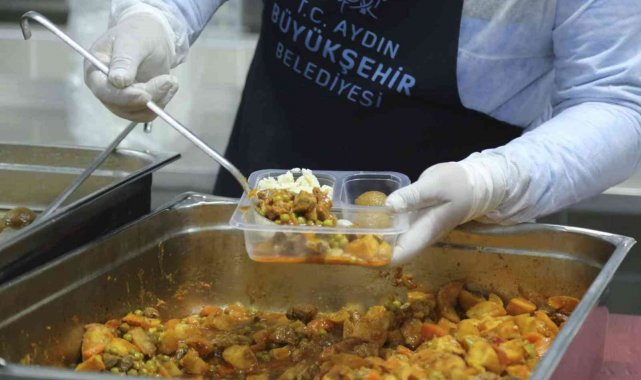 Büyükşehir Belediyesi vatandaşları iftar sofralarında buluşturacak