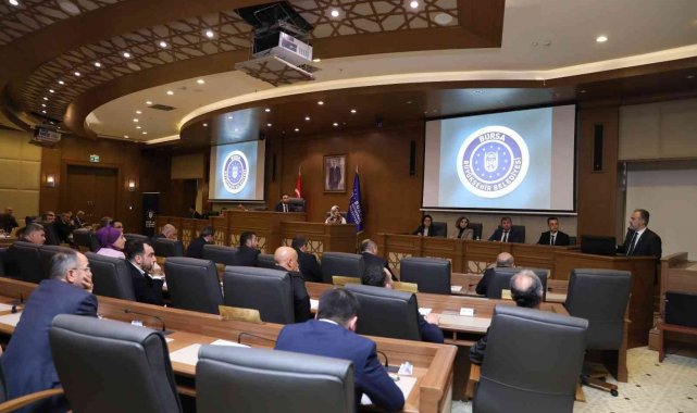 Büyükşehir faaliyet raporuna onay