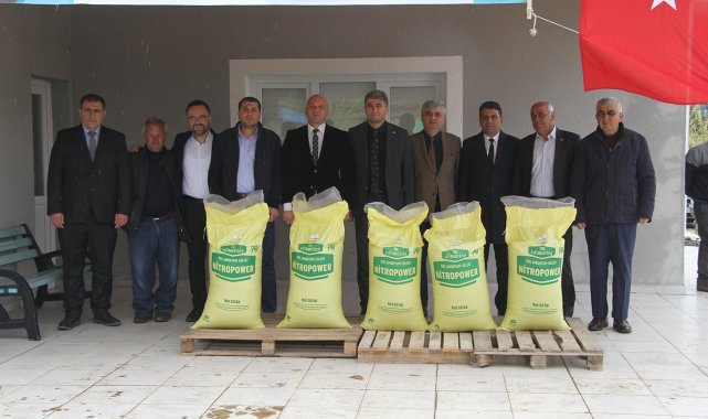 Büyükşehir Kulalı üreticilere gübrelerini teslim etti