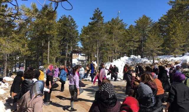 Büyükşehir'in online spor üyelerine sağlıklı yaşam kampı