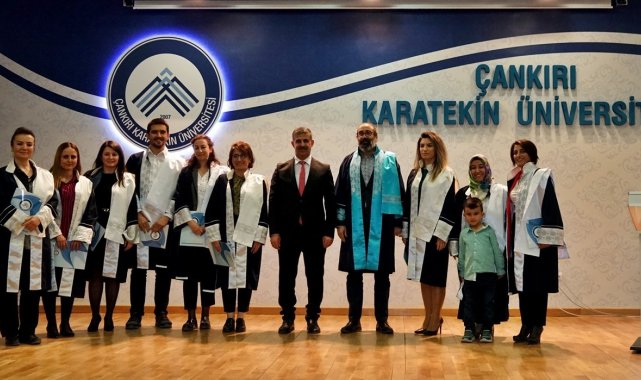 ÇAKÜ'de 111 akademisyen cübbe giydi