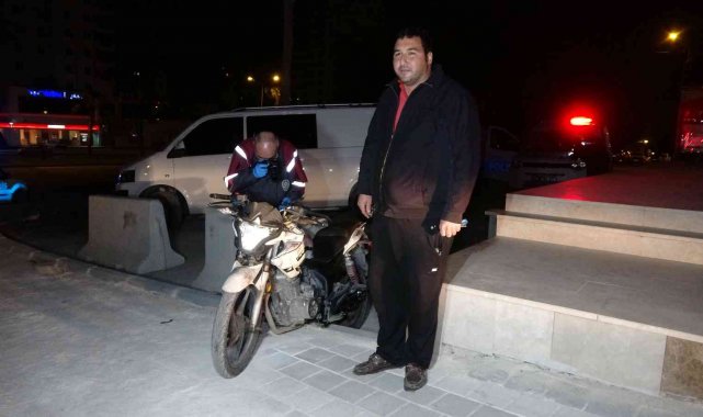 Çalınan motosiklet 1 buçuk saat sonra sahibine teslim edildi