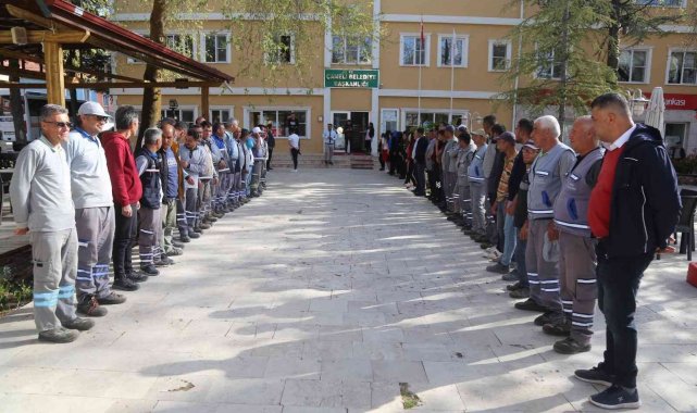 Çameli'nde Başkan Arslan personeliyle bayramlaştı