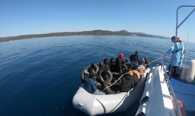 Çanakkale açıklarında 27 düzensiz göçmen kurtarıldı
