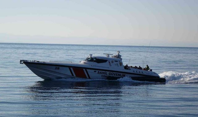 Çanakkale&#039;de 57 düzensiz göçmen kurtarıldı