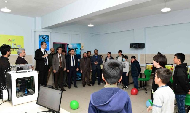 Çatak'ta bilgisayar laboratuvarı açıldı