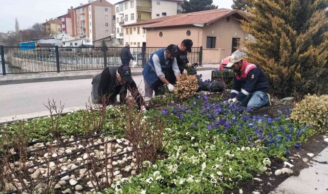 Çiçeklerle donatılan Bünyan, rengarenk oldu