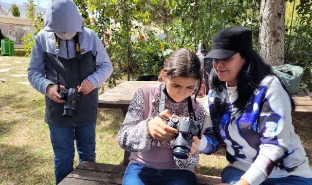 Çocukların fotoğraf merakı
