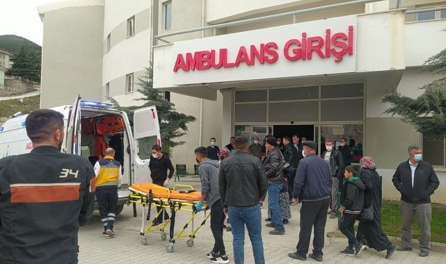 Çorum&#039;da iki aile arasında çıkan silahlı kavgada kan aktı: 2 ölü, 5 yaralı