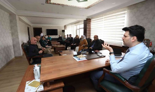 Çukurca da bağımlılıkla mücadele çalıştayı düzenlendi.