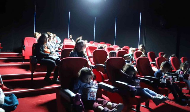 Çukurca'da ücretsiz sinema keyfi