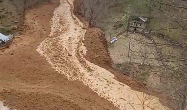 Dağ adeta çamur oldu aktı