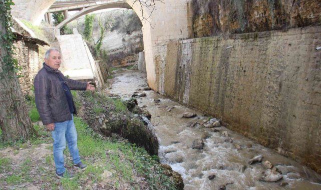 Dandalaz Çayı çamur akmaya başladı