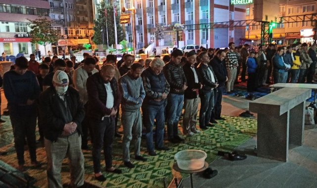 Devrek'te Kadir Gecesi coşkuyla kutlandı