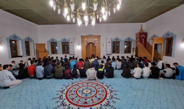 Diyanet'ten gençlere Ramazan kampı