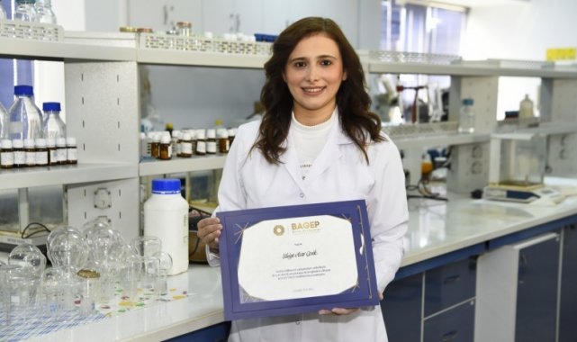 Doç. Dr. Ulviye Acar Çevik "Genç Bilim İnsanı" ödülüne layık görüldü