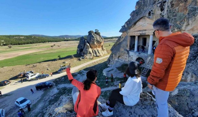 Doğa tutkunlarından iftar-doğa temalı yürüyüş