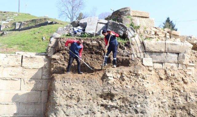 Doğu aksında kazı hızlandı