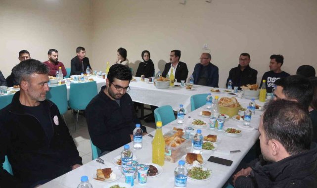 Domaniç Kaymakamı İpek, sağlık çalışanları ile iftarda bir araya geldi