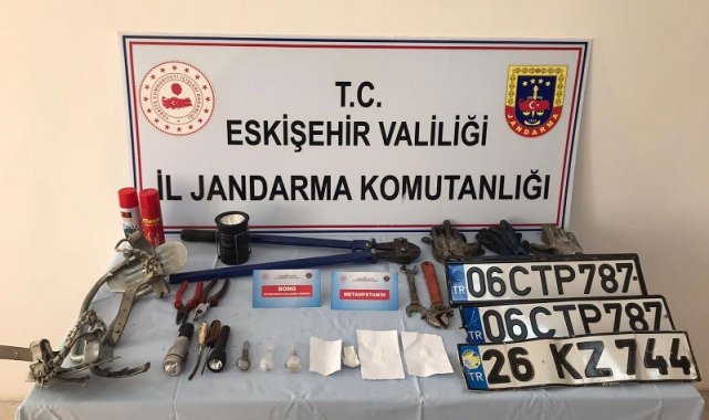 Dört ilçedeki 8 ayrı hırsızlığın şüphelisi 3 kişi yakalandı, 1'i tutuklandı