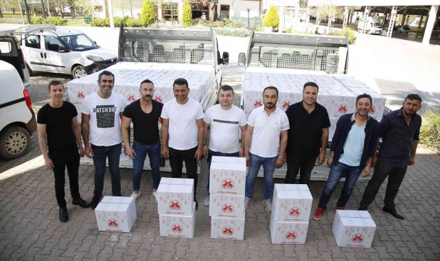 Döşemealtı&#039;nda 1 haftada 2 bin 500 aileye gıda kolisi dağıtıldı