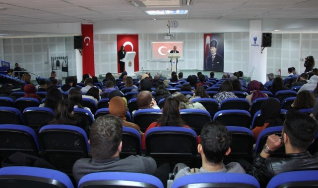 DPÜ'de "Zaferin 100. Yılında Kurtuluşun Öyküsü" konulu konferans