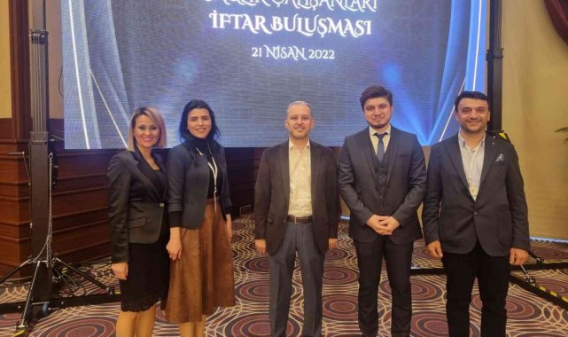 Dr. Yılmaz ve ekibi, Cumhurbaşkanlığı Külliyesinde iftar açtı