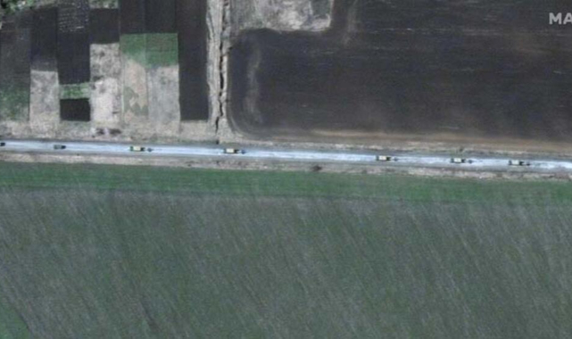 Dünya şaşkın!!ABD 13 kilometrelik Rus konvoyu uydudan görüntülendi