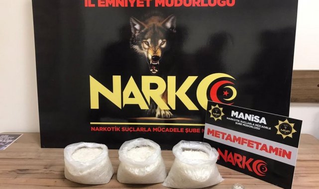 Durdurulan araçta uyuşturucuyla yakalandılar