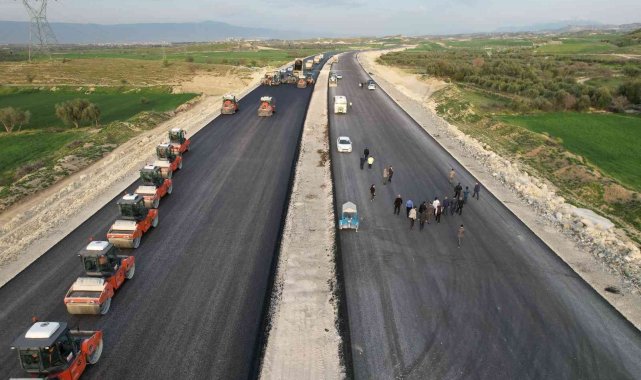 Ege'nin vizyon projesi Aydın - Denizli Otoyolunda çalışmalar yarıyı geçti