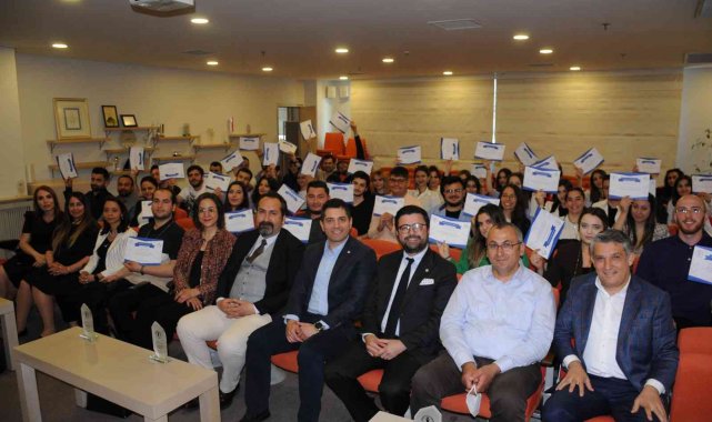 EGİAD Hayat Okulu, binden fazla öğrencinin hayatına dokundu