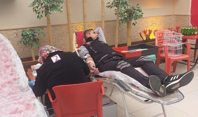 Elazığ Belediyesi personelinden kan bağışına destek