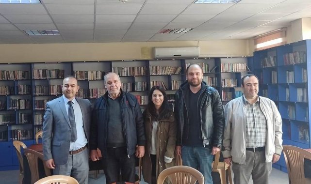 Emekli maaşıyla okul kütüphanesine bağışta bulunmaya devam ediyor