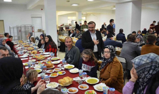 Emet Belediyesi çalışanları iftarda bir araya geldi
