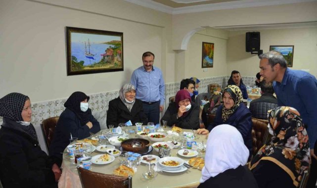 Emet&#039;te şehit yakınları ve gaziler onuruna iftar yemeği