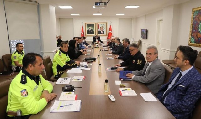 Emniyet kemeri takmayan yandı