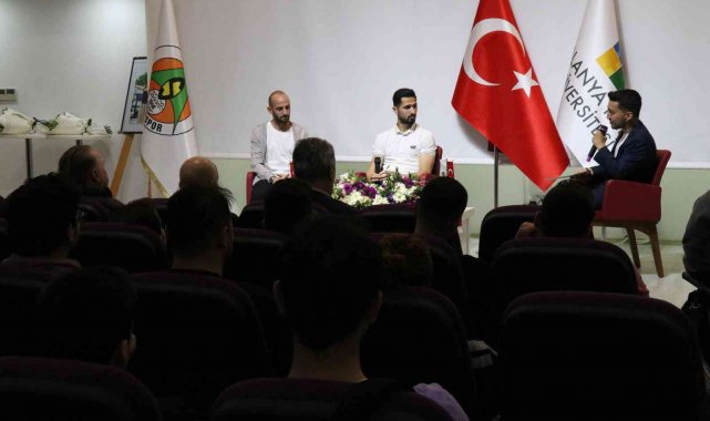 Emre Akbaba, "Galatasaray'da kalsaydım ritim bulamazdım"