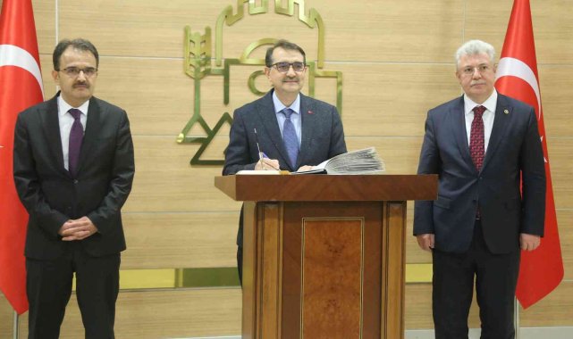 Enerji ve Tabii Kaynaklar Bakanı Dönmez, Çankırı İl İstişare Toplantısına katıldı