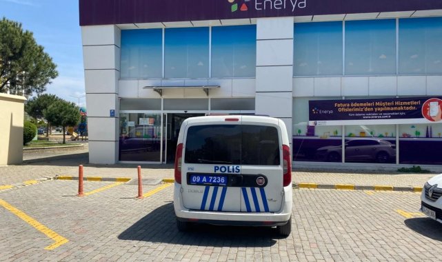 Enerya'nın yüksek faturasına isyan eden vatandaşı, polis sakinleştirdi